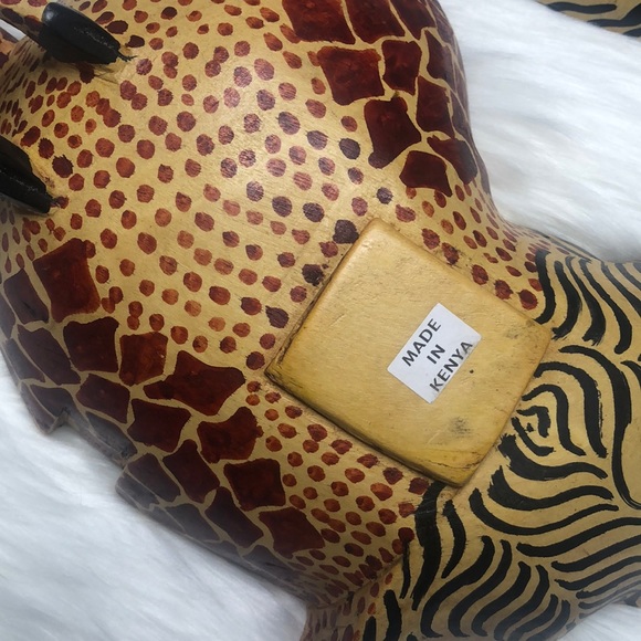 Wooden Handcrafted Giraffe Drinking Dish Set of 2 - Picture 9 of 11